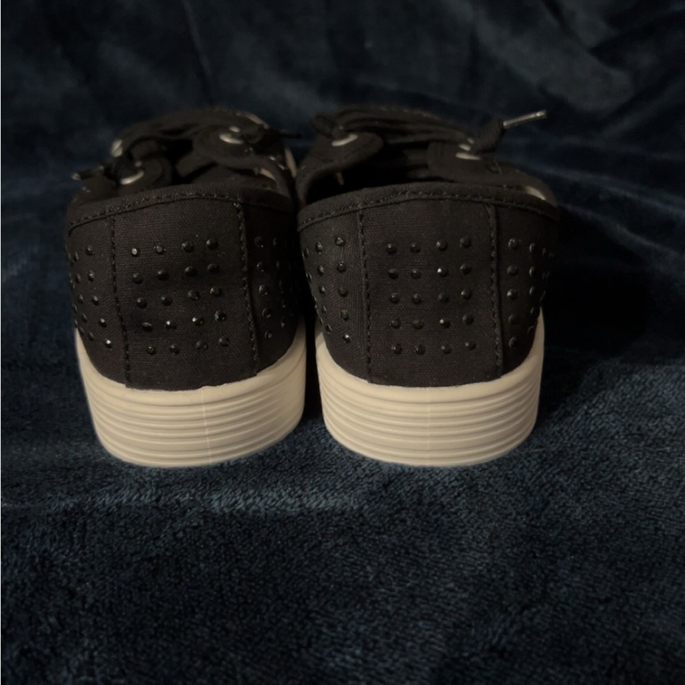 Madden Girl Black Sneakers with Cream Sole - Picture 4 of 7